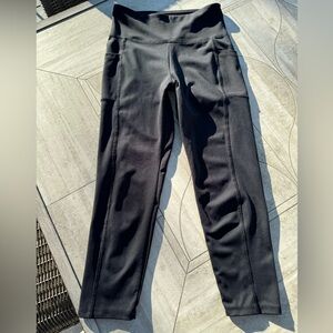 Bally Leggings (3/4 length-Jet Black) EUC